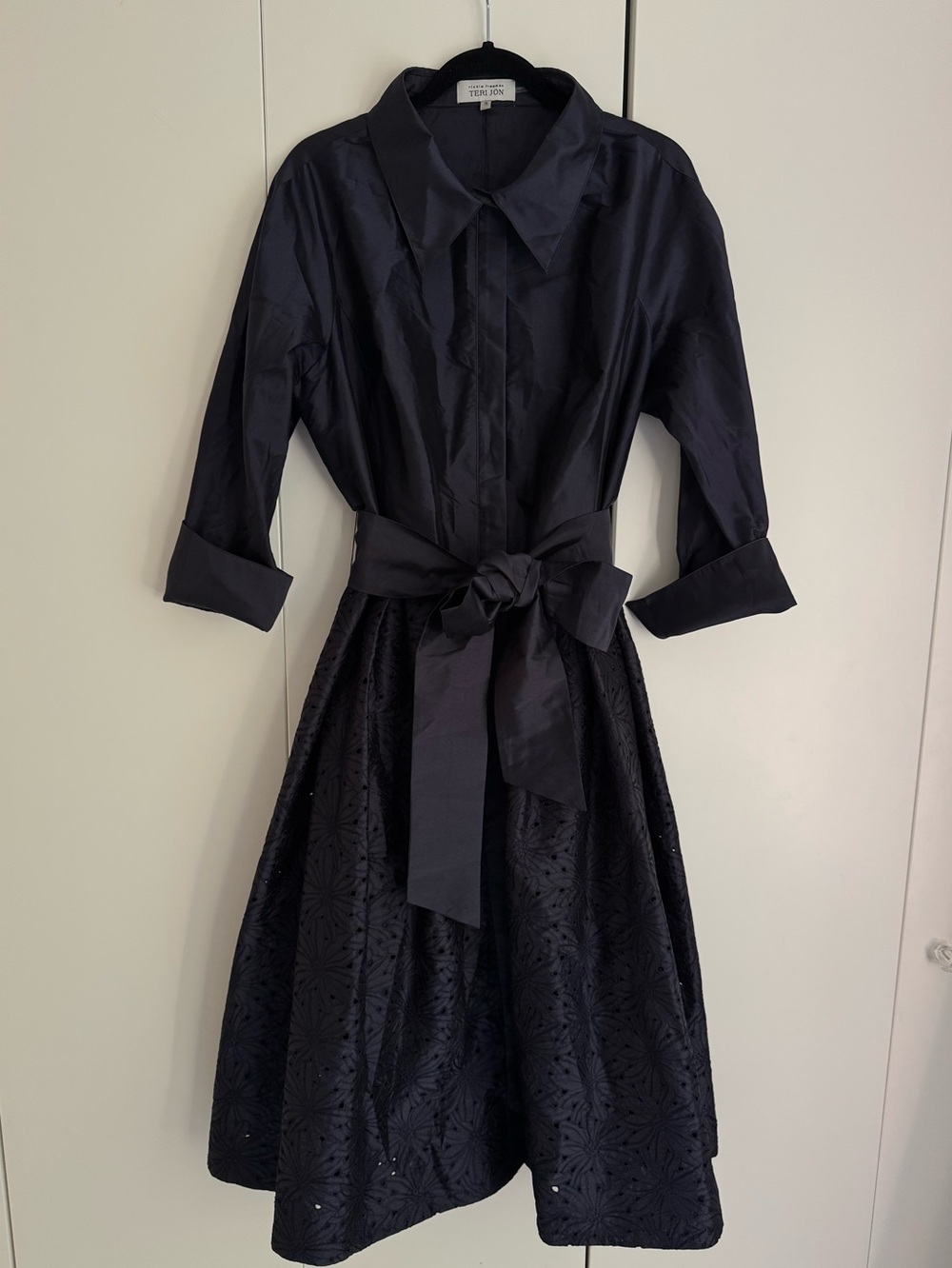 ❤️ Rickie Freeman for Teri Jon Navy Eyelet Lace Belted Shirt Dress – Size 18
